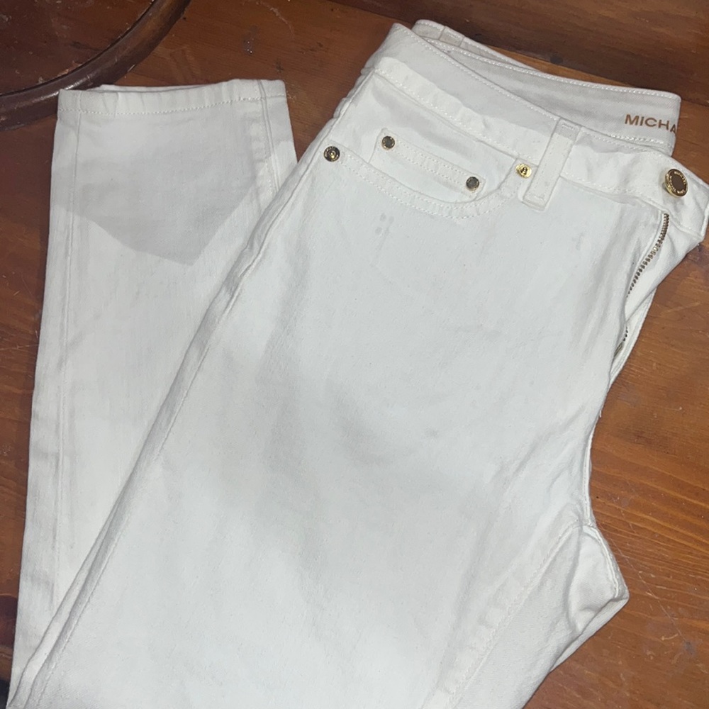White Michael Kors Jeans with gold details
